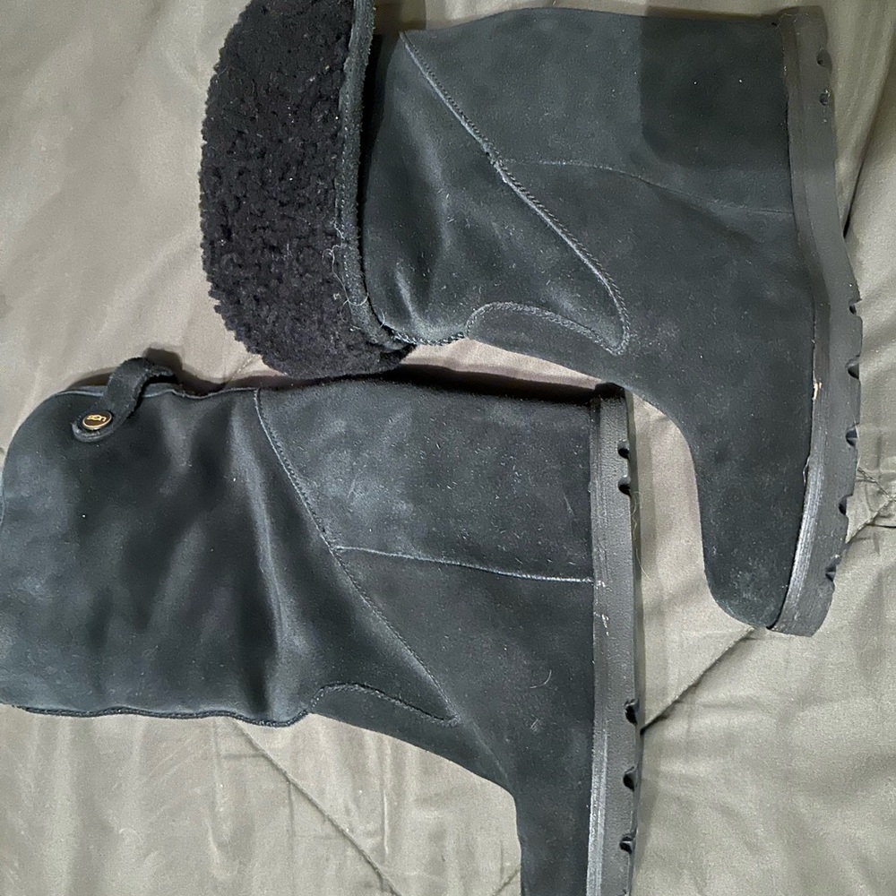 Ugg suede boots